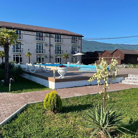 Hotel Askar Alakhadzi Exterior foto